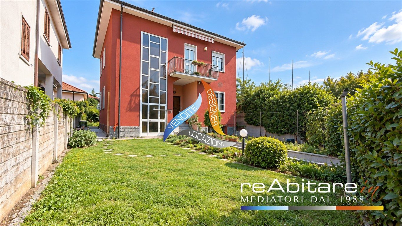 Villa unifamiliare o bifamiliare con giardino